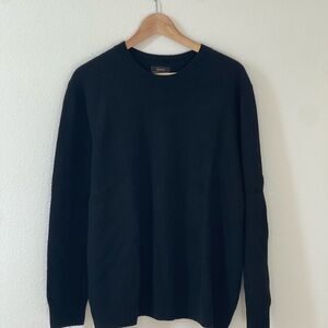 Quince’s Mongolian Cashmere Oversized Crewneck Sweater